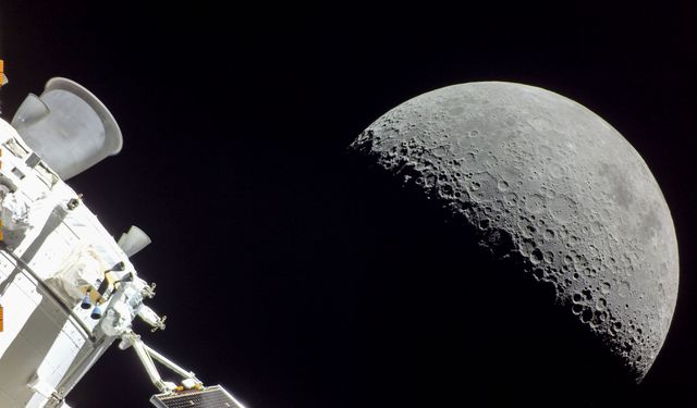 NASA yeniden Ay'a iniyor: "Odysseus" aracı fırlatıldı