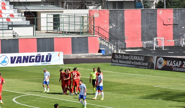 Vanspor'dan Ankaraspor Demirspor'a yarım düzine gol!