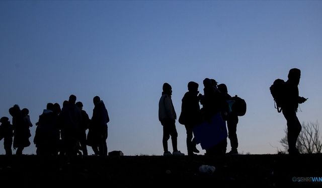 Van’da yüzlerce düzensiz göçmen yakalandı