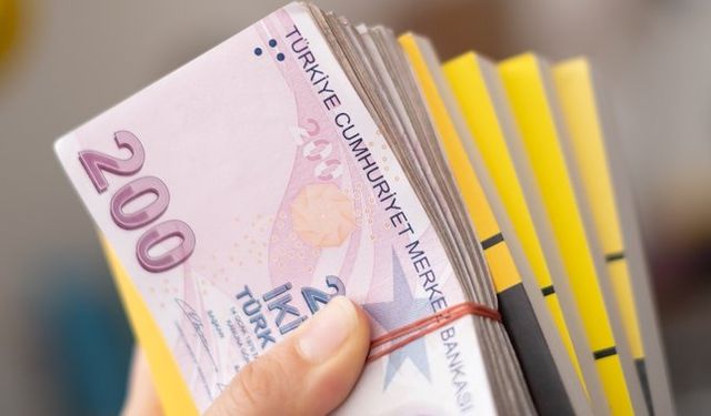 KYK burs ve kredi ödemeleri başladı! Kime ne zaman yatacak? İşte detaylar...