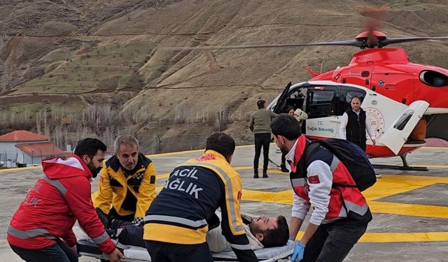 Van’da hasta helikopterle hastaneye kaldırıldı