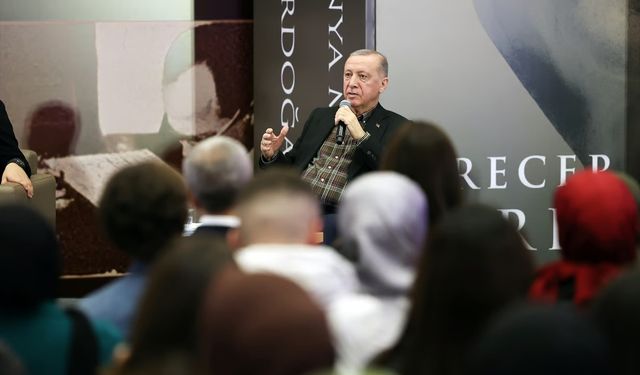 'Türk futbolunda siyaset var mı?' sorusuna Cumhurbaşkanı Erdoğan'dan flaş yanıt