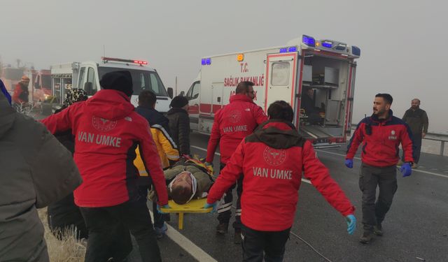 Van’da zincirleme trafik kazalarına ilişkin ilk açıklama: Kazada ölü ve yaralı sayısı belli oldu!