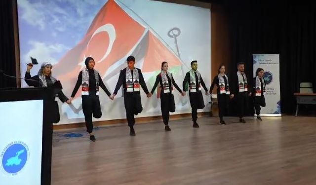 Van YYÜ’lü öğrencilerinden Dabke gösterisi!