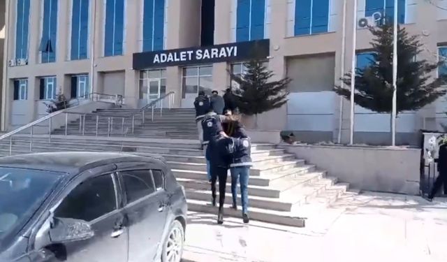 Van'da 3 göçmen organizatörü tutuklandı!