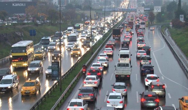 Bayramda yola çıkacaklar dikkat: Bu önlemleri mutlaka alın