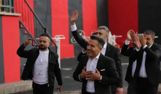 Erol Temel başkanlık görevini bırakacak mı? Vanspor’dan açıklama geldi