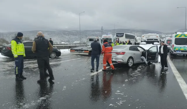Zincirleme kaza! Çok sayıda araç birbirine girdi!