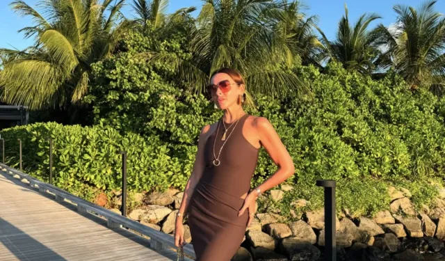 Hadise yaz sezonunu Maldivler'de açtı