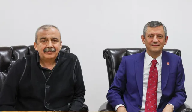 Özgür Özel'den Sırrı Süreyya Önder için taziye mesajı