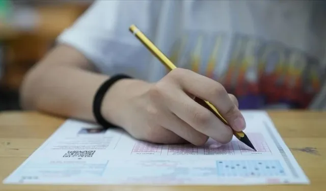 İlköğretim ve Ortaöğretim Bursluluk Sınavı sonuçları açıklandı