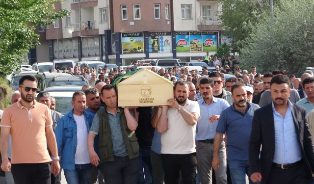 Cansız bedeni bulunan Vanlı müdür yardımcısı toprağa verildi!