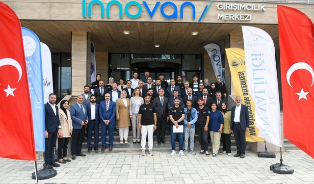 Vali Balcı’dan “Yazılım Van 25 Projesi”ne destek ziyareti