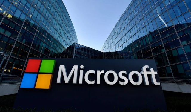 Microsoft 22 yıllık programın fişini çekti: O uygulama tarihe karıştı!