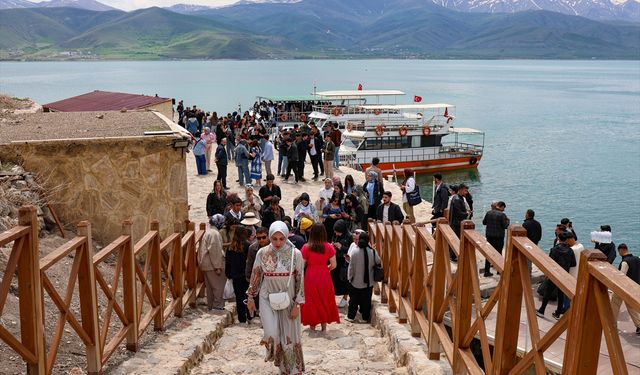 Van’ı 4 günlük bayram tatilinde 16 bin kişi ziyaret etti!