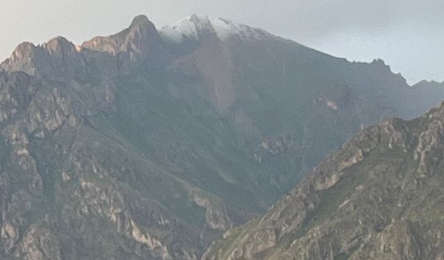 Hakkari'de haziran ayında kar sürprizi