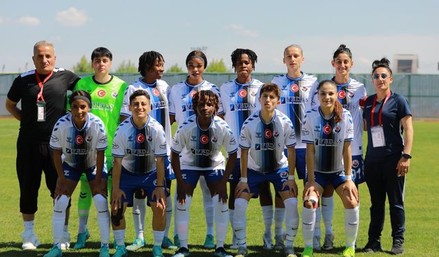 Türkerler Holding, Kadın Futbol Takımı’nın gücüne güç kattı!