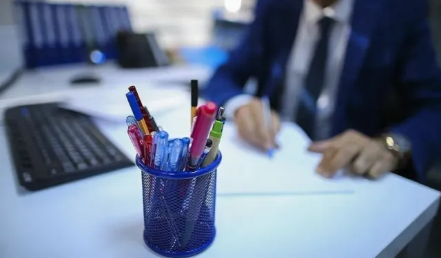 Yarın resmi tatil mi, yarım gün mü? 14 Temmuz 2025 bankalar, eczaneler açık mı?