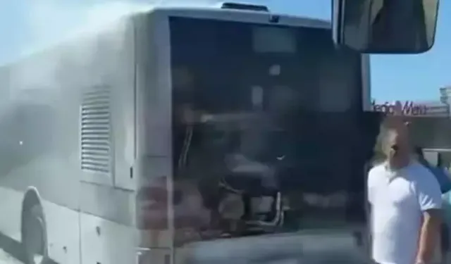 Metrobüste yangın çıktı