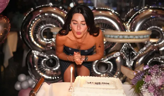 Nesrin Cavadzade Mısır'a gitti! Tatil pozları beğeni aldı