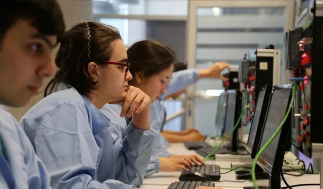 Mesleki eğitim öğrencisi desteği artırıldı