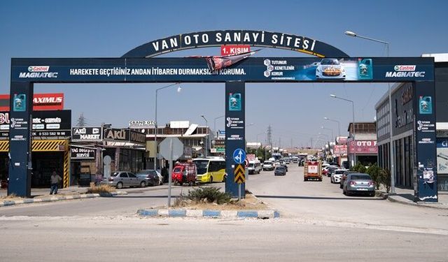 Van Oto Sanayi Sitesi esnafının yeni başkanı belli oldu!