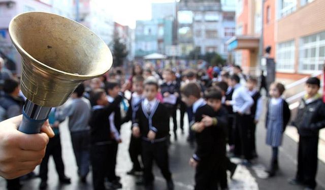 Okullarda yeni dönem: Artık zorunlu hale geldi!