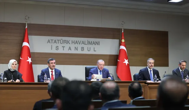 Cumhurbaşkanı Erdoğan'dan Özgür Özel'e seret eleştri!