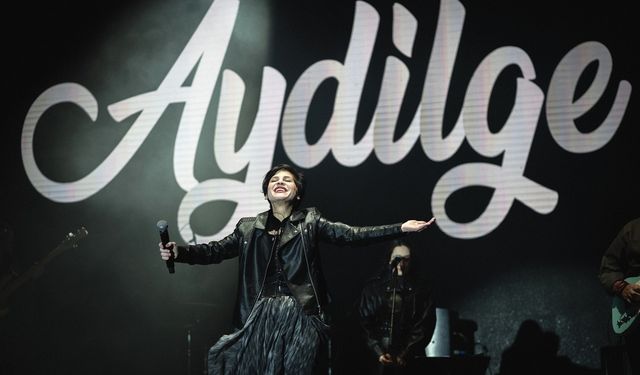 Aydilge, 'Bir Anadolu Şenliği'nde sahneye çıktı