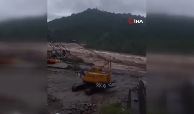 Ülke felaketi yaşıyor! Şiddetli yağışlar 18 can aldı