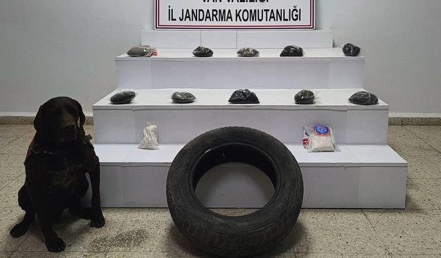 Van’da uyuşturucunun saklandığı yer görenleri şaşkına çevirdi