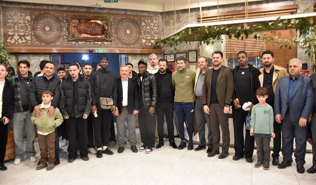 Memur-Sen Van Şubesi’nden Vanspor’a moral yemeği!