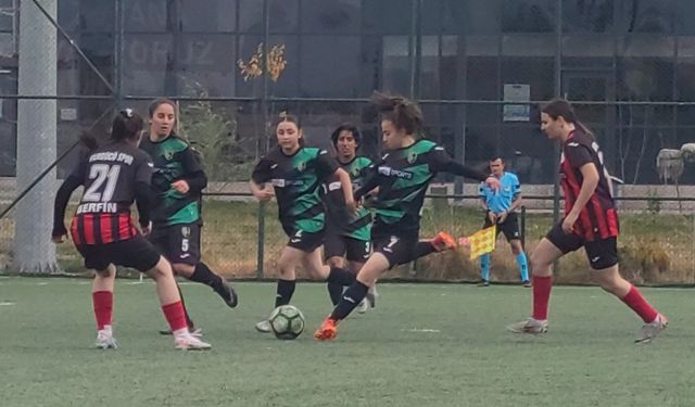 Vangücü SK'nın kızları fırtına gibi esti: Kahramanmaraş Anadolu SK'yı farklı mağlup etti!