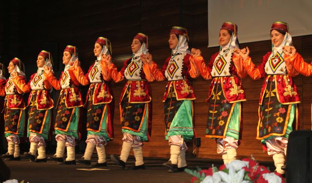 Van’da halk dansları ekibi kuruluyor: Başvuru şartları ve tarihi belli oldu!