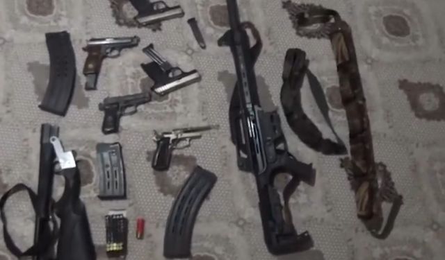 Van’da çok sayıda ruhsatsız tabanca ele geçirildi!