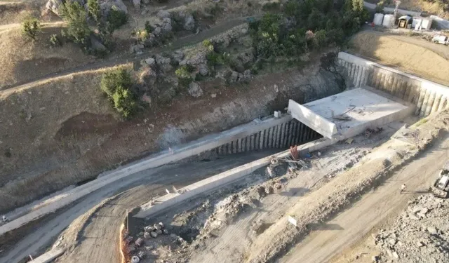 12 yıldır tamamlanmayı bekleyen Van-Şırnak Karayolu’nda sona doru!