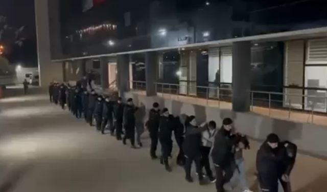 Van'da şafak operasyonu: 40 şüpheli yakalandı!