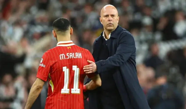 Liverpool Teknik Direktörü Slot, Salah ile görüşecek