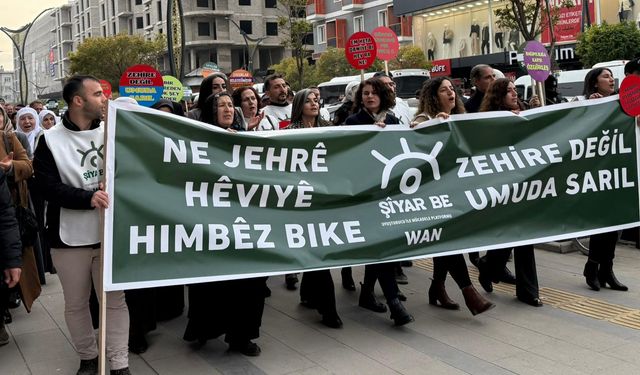 Van’da uyuşturucuya karşı yürüyüş düzenlendi