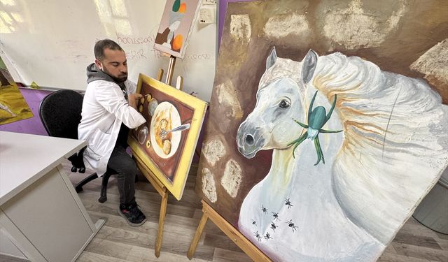 Engelli öğretmen öğrencilerine ilham kaynağı oldu