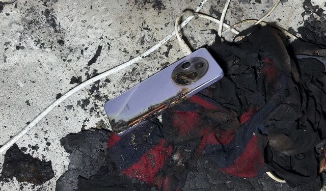 Hakkari’de telefon patladı: Kartal ailesi ölümden döndü