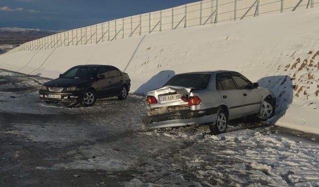 Van'da zincirleme kaza: Çok sayıda yaralı var