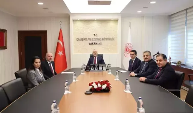 Bir ilkin yaşandığı asgari ücret pazarlığında birinci tur sona erdi