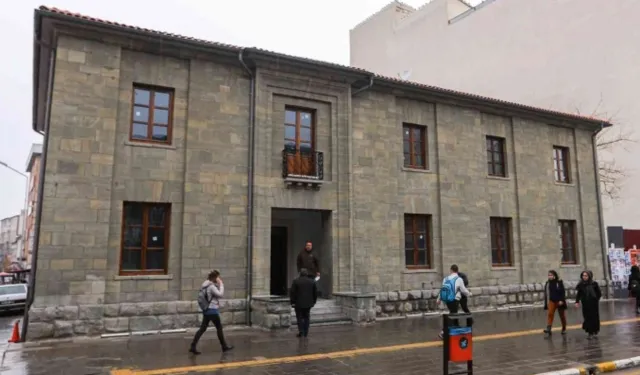 Van’ın kalbindeki tarihi bina, diplomasinin merkezi olacak!