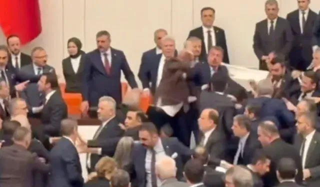 Meclis'te yumruklu kavga çıktı, CHP Milletvekili hastanelik oldu!