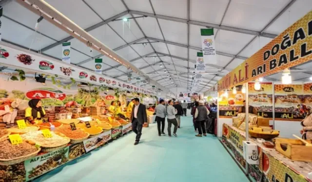 Van’da 13'üncü Yöresel Ürünler Fuarı kapılarını açtı