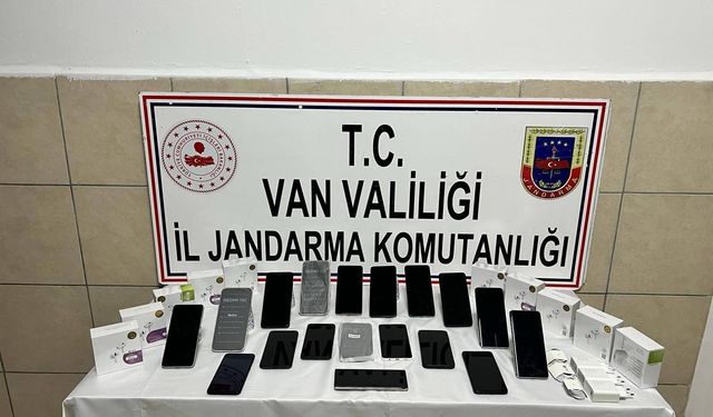 Van’da 1 milyon 120 bin TL değerinde cep telefonu yakalandı!