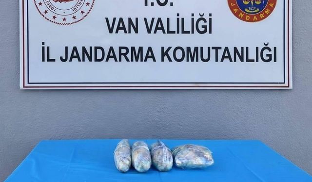 Van’da 1 kilo 978 gram kubar esrar ele geçirildi!