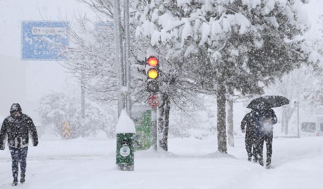 25 il kara gömülecek: 3 Şubat Salı günü kar yağacak iller belli oldu!