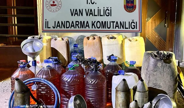 Van’da akaryakıt kaçakçılığı operasyonu: Çok sayıda malzeme ele geçirildi